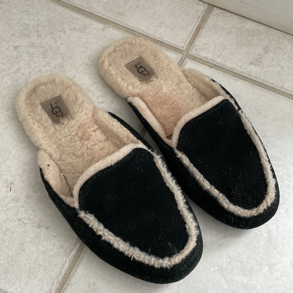 UGG Women’s Lane Loafer